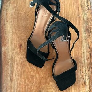 NWOB ASOS Noelle Barely-there Square Toe Block Heel 6
